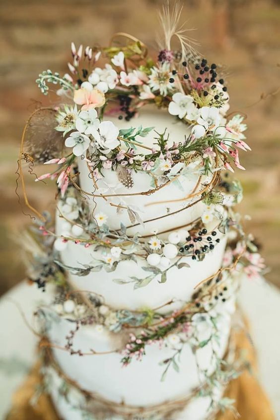 Rustic Wedding Cakes for your fall wedding.