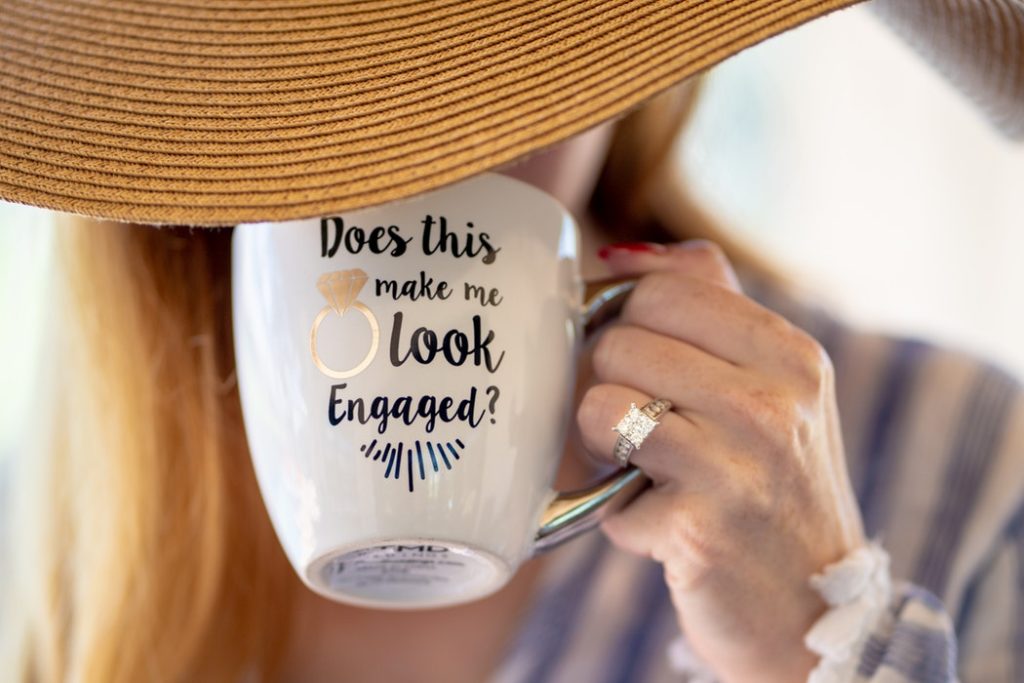 6 Simple Ways to Announce Your Engagement