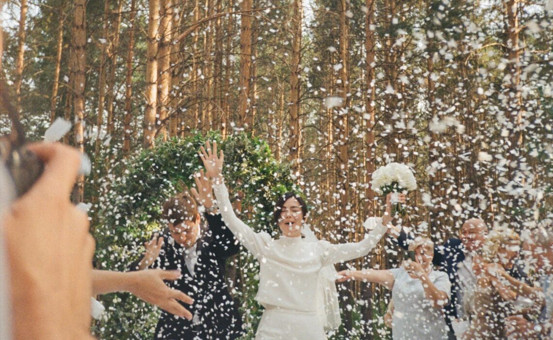 How Big Should Your Wedding Party Be? - Cheers and Confetti Blog by  Eventective