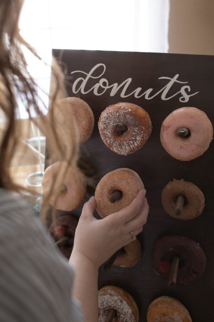 Save money with a wedding donut stand