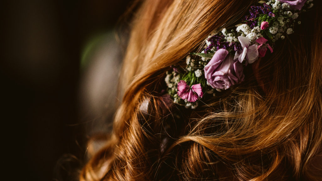Flowers in women's hair